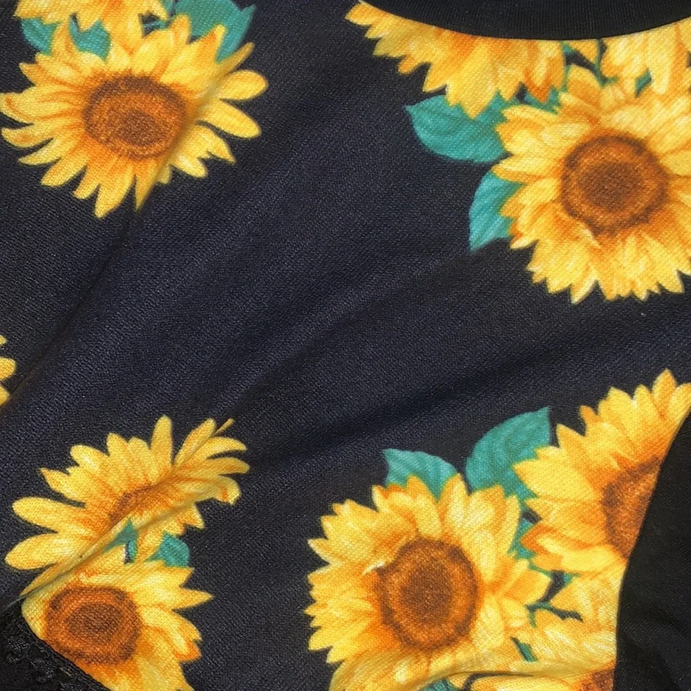 SOLD Sunflower Ruffle Boutique Top 🌻💛 - Picture 2 of 2